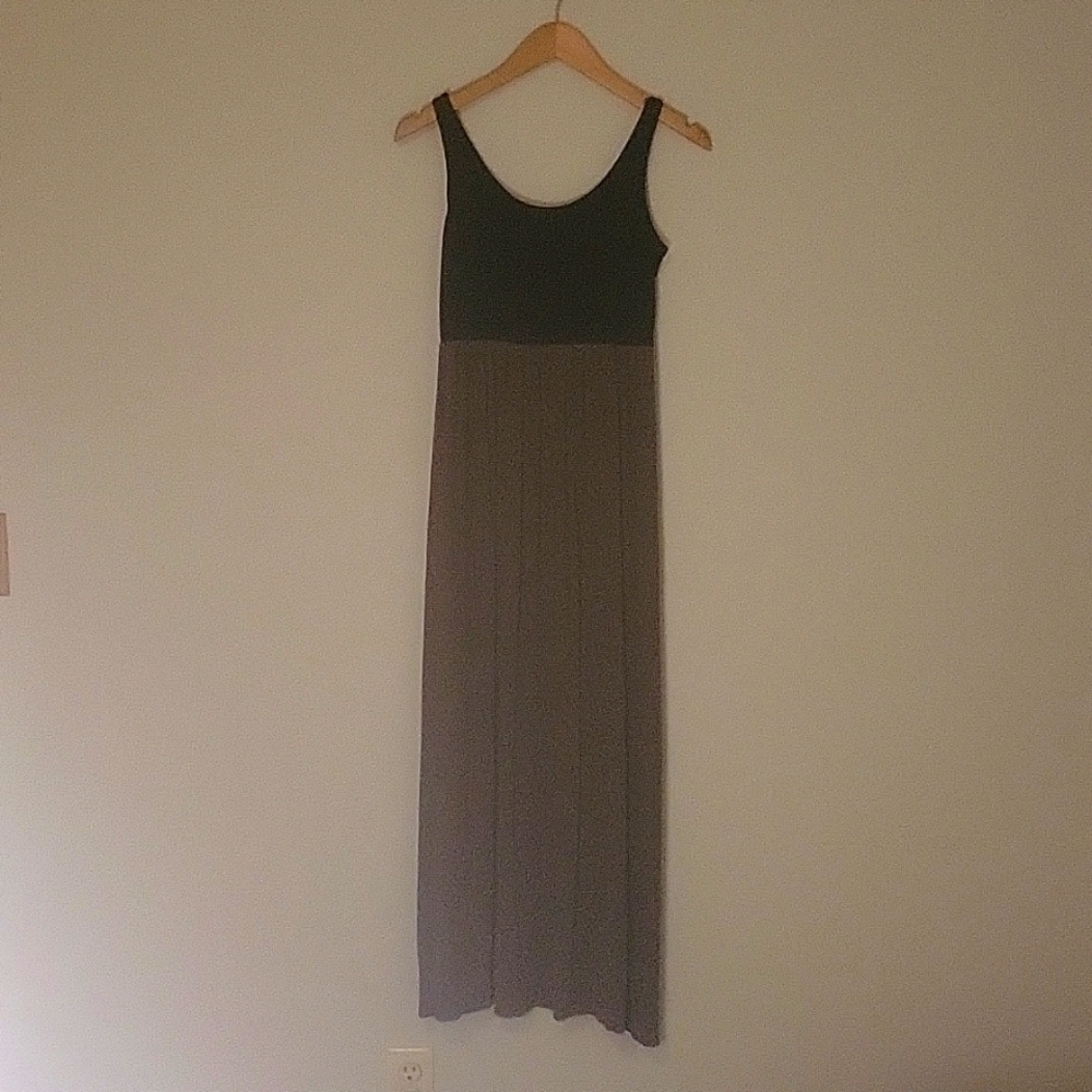 LOFT Color Block Black Olive Green Enpire waist sleeveless maxi XSP